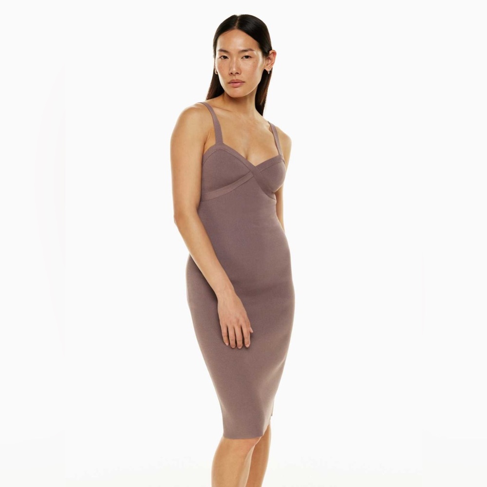 Aritzia Babaton Greta Sculpt Knit Dress size L